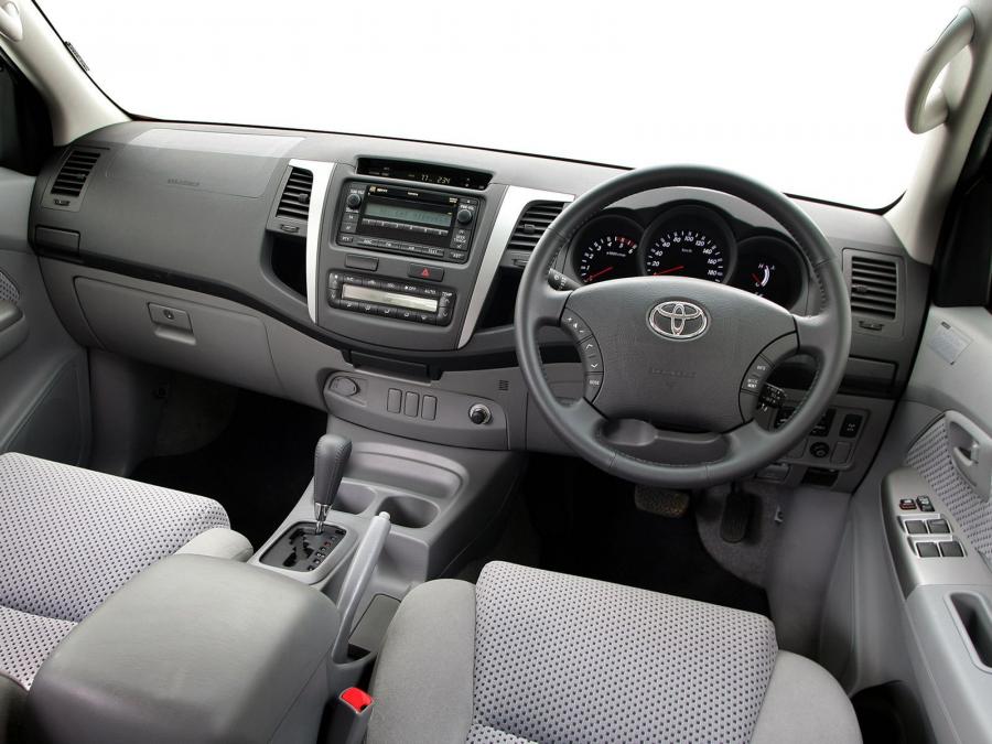  Toyota Hilux Double Cab 2008 года  (ZA) (фото 4 из 24)